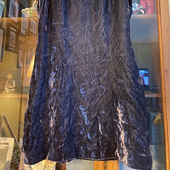 Vintage 90’s girl crushed velvet mini dress - Picture 4 of 16